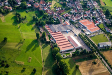 Enregistrement par drone de Vogelsitze GmbH, Kleinsteinbacherstraße 44 à le quartier Stupferich in Karlsruhe dans le département Bade-Wurtemberg, Allemagne