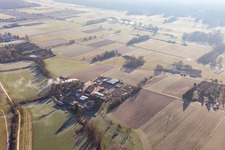 Vue aérienne de Holzwerk Orth avec hall incendié à le quartier Schaidt in Wörth am Rhein dans le département Rhénanie-Palatinat, Allemagne