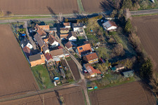 Enregistrement par drone de Freckenfeld dans le département Rhénanie-Palatinat, Allemagne