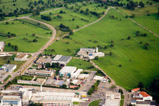 Vue aérienne de Ittersbach, zone industrielle à le quartier Im Stockmädle in Karlsbad dans le département Bade-Wurtemberg, Allemagne