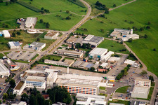 Photographie aérienne de Ittersbach, zone industrielle à le quartier Im Stockmädle in Karlsbad dans le département Bade-Wurtemberg, Allemagne