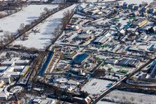 Vue aérienne de Vue aérienne d'hiver dans la neige Süd-Müll GmbH à Landau in der Pfalz dans le département Rhénanie-Palatinat, Allemagne