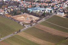 Vue aérienne de Construction mécanique Wickert et ancienne boulangerie Hofmeister sur Wollmesheimer Höhe à Landau in der Pfalz dans le département Rhénanie-Palatinat, Allemagne