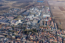 Vue aérienne de Zone industrielle et commerciale Industriestrasse / Im Horst à Maxdorf dans le département Rhénanie-Palatinat, Allemagne
