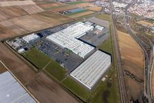 Usine de fabrication de véhicules de Joseph Vögele AG à le quartier Rheingönheim in Ludwigshafen am Rhein dans le département Rhénanie-Palatinat, Allemagne hors des airs