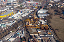 Vue aérienne de Locaux de l'entreprise Baustahl-Armierungsgesellschaft Mannheim mbH avec halls, bâtiments d'entreprise et installations de production à le quartier Rheinau in Mannheim dans le département Bade-Wurtemberg, Allemagne