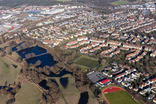 Quartier Rheinau in Mannheim dans le département Bade-Wurtemberg, Allemagne du point de vue du drone