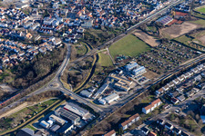 Vue aérienne de Zone commerciale Gottfried-Daimler-Straße à Sandhausen dans le département Bade-Wurtemberg, Allemagne