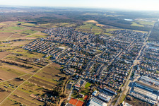 Vue aérienne de Quartier Kirrlach in Waghäusel dans le département Bade-Wurtemberg, Allemagne