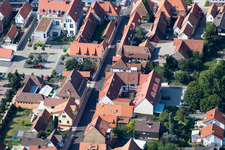 Vue aérienne de Rue de la gare à Kandel dans le département Rhénanie-Palatinat, Allemagne