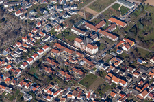 Vue aérienne de Ensemble immobilier de la St. Paulus Stift - Jacob-Friedrich-Bussereau-Stiftung (Palatinat) à le quartier Herxheim in Herxheim bei Landau dans le département Rhénanie-Palatinat, Allemagne