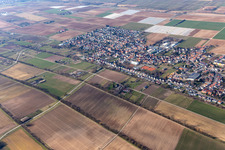 Quartier Niederlustadt in Lustadt dans le département Rhénanie-Palatinat, Allemagne hors des airs