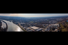 Vue aérienne de Perspective panoramique de la ville au bord du Rhin à Speyer dans le département Rhénanie-Palatinat, Allemagne