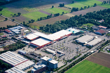 Vue aérienne de Quincaillerie Hornbach dans la zone industrielle de Bruchwiesenstr à Bornheim dans le département Rhénanie-Palatinat, Allemagne