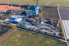 Vue aérienne de Zone commerciale In der Sauheide, vins Bührmann à Zeiskam dans le département Rhénanie-Palatinat, Allemagne