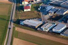 Vue aérienne de Hellmann en gros à le quartier Herxheim in Herxheim bei Landau dans le département Rhénanie-Palatinat, Allemagne
