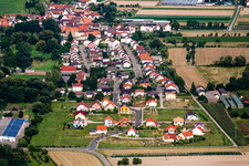 Vue aérienne de Nouvelle zone de développement SW à le quartier Geinsheim in Neustadt an der Weinstraße dans le département Rhénanie-Palatinat, Allemagne