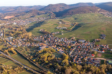 Photographie aérienne de Siebeldingen dans le département Rhénanie-Palatinat, Allemagne