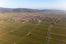 Vue oblique de Quartier Alsterweiler in Maikammer dans le département Rhénanie-Palatinat, Allemagne