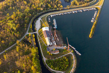 Vue aérienne de Chantier naval Karcher et Honau Sailing Club à le quartier Freistett in Rheinau dans le département Bade-Wurtemberg, Allemagne