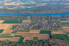 Vue aérienne de Station-service d'autoroute Mahlberg sur l'autoroute A5 à Mahlberg à le quartier Wittenweier in Schwanau dans le département Bade-Wurtemberg, Allemagne