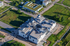 Photographie aérienne de Chantier de construction d'un nouveau bâtiment de recherche et d'un complexe de bureaux sur la Wilhelm-Schickard-Straße dans le parc technologique Karlsruhe à le quartier Rintheim in Karlsruhe dans le département Bade-Wurtemberg, Allemagne