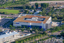 Photographie aérienne de Magasin de meubles - marché de meubles de " IKEA Deutschland GmbH & Co. KG " sur Gerwigstraße - Weinweg - Durlacher Allee à le quartier Oststadt in Karlsruhe dans le département Bade-Wurtemberg, Allemagne
