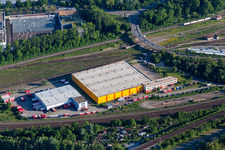Vue aérienne de Entrepôt dm, expédition Emons à le quartier Oststadt in Karlsruhe dans le département Bade-Wurtemberg, Allemagne