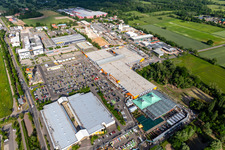 Vue oblique de Quincaillerie HORNBACH Bornheim dans la zone industrielle Bornheim à le quartier Dreihof in Bornheim dans le département Rhénanie-Palatinat, Allemagne