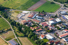 Vue aérienne de Zone industrielle Im Altenschemel à Speyerbach à le quartier Speyerdorf in Neustadt an der Weinstraße dans le département Rhénanie-Palatinat, Allemagne