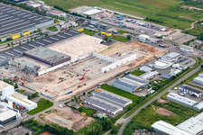 Vue aérienne de Chantier de construction d'un nouvel entrepôt et d'un bâtiment d'expédition pour Progroup Board GmbH à Interpark à le quartier Offenbach in Offenbach an der Queich dans le département Rhénanie-Palatinat, Allemagne