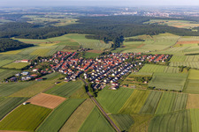 Vue aérienne de Quartier Hesselbach in Üchtelhausen dans le département Bavière, Allemagne