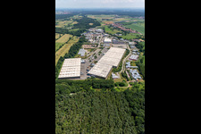 Vue aérienne de Thermo Fisher GmbH, groupe logistique ZUFALL - branche Kandel à le quartier Minderslachen in Kandel dans le département Rhénanie-Palatinat, Allemagne