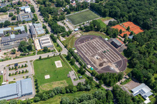 Vue aérienne de Bienwaldstadion, nouveau terrain à Kandel dans le département Rhénanie-Palatinat, Allemagne