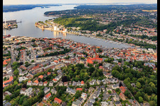 Vue aérienne de Ancien gymnase à le quartier Friesischer Berg in Flensburg dans le département Schleswig-Holstein, Allemagne