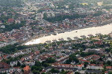 Vue aérienne de Port, fjord à le quartier Kielseng in Flensburg dans le département Schleswig-Holstein, Allemagne