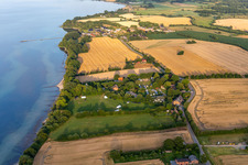 Vue aérienne de Camp de vacances du district ecclésiastique de Schleswig-Flensburg Maison Neukirchen à le quartier Neukirchen in Steinbergkirche dans le département Schleswig-Holstein, Allemagne