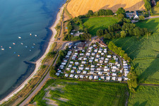 Vue aérienne de Camping à le quartier Habernis in Steinberg dans le département Schleswig-Holstein, Allemagne