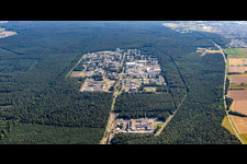Vue aérienne de Campus KIT Nord vu du nord à le quartier Leopoldshafen in Eggenstein-Leopoldshafen dans le département Bade-Wurtemberg, Allemagne