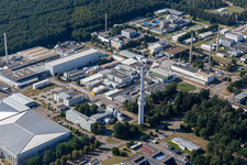Vue aérienne de Bâtiment de recherche et complexe de bureaux du Campus Nord de l'Institut de technologie de Karlsruhe avec l'Institut de nanotechnologie et EWN GmbH à le quartier Leopoldshafen in Eggenstein-Leopoldshafen dans le département Bade-Wurtemberg, Allemagne