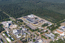 Vue aérienne de Bâtiment de recherche et complexe de bureaux du Centre commun de recherche (CCR) - anciennement Institut des transuraniens (ITU) sur le terrain du KIT Campus Nord à le quartier Leopoldshafen in Eggenstein-Leopoldshafen dans le département Bade-Wurtemberg, Allemagne