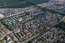 Vue d'oiseau de Quartier Leopoldshafen in Eggenstein-Leopoldshafen dans le département Bade-Wurtemberg, Allemagne