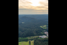 Vue aérienne de Schindhard dans le département Rhénanie-Palatinat, Allemagne