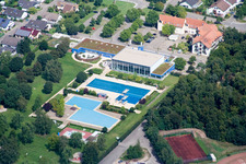 Vue aérienne de Rheintalbad Waghäusel à Waghäusel dans le département Bade-Wurtemberg, Allemagne