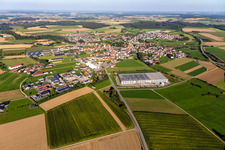Vue aérienne de Locaux de l'usine Beurer GmbH à Uttenweiler dans le département Bade-Wurtemberg, Allemagne