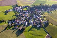 Vue aérienne de Quartier Tannweiler in Aulendorf dans le département Bade-Wurtemberg, Allemagne