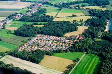 Vue aérienne de Birkenweg, Pappelweg à le quartier Eyll in Kerken dans le département Rhénanie du Nord-Westphalie, Allemagne