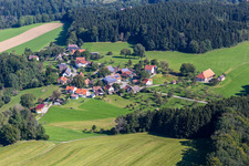 Vue aérienne de Quartier Berg in Wolfegg dans le département Bade-Wurtemberg, Allemagne