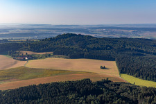 Vue aérienne de Bus à le quartier Aderzhofen in Uttenweiler dans le département Bade-Wurtemberg, Allemagne