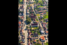 Vue aérienne de St. Konrad, Hôtel de ville Langenenslingen à Langenenslingen dans le département Bade-Wurtemberg, Allemagne